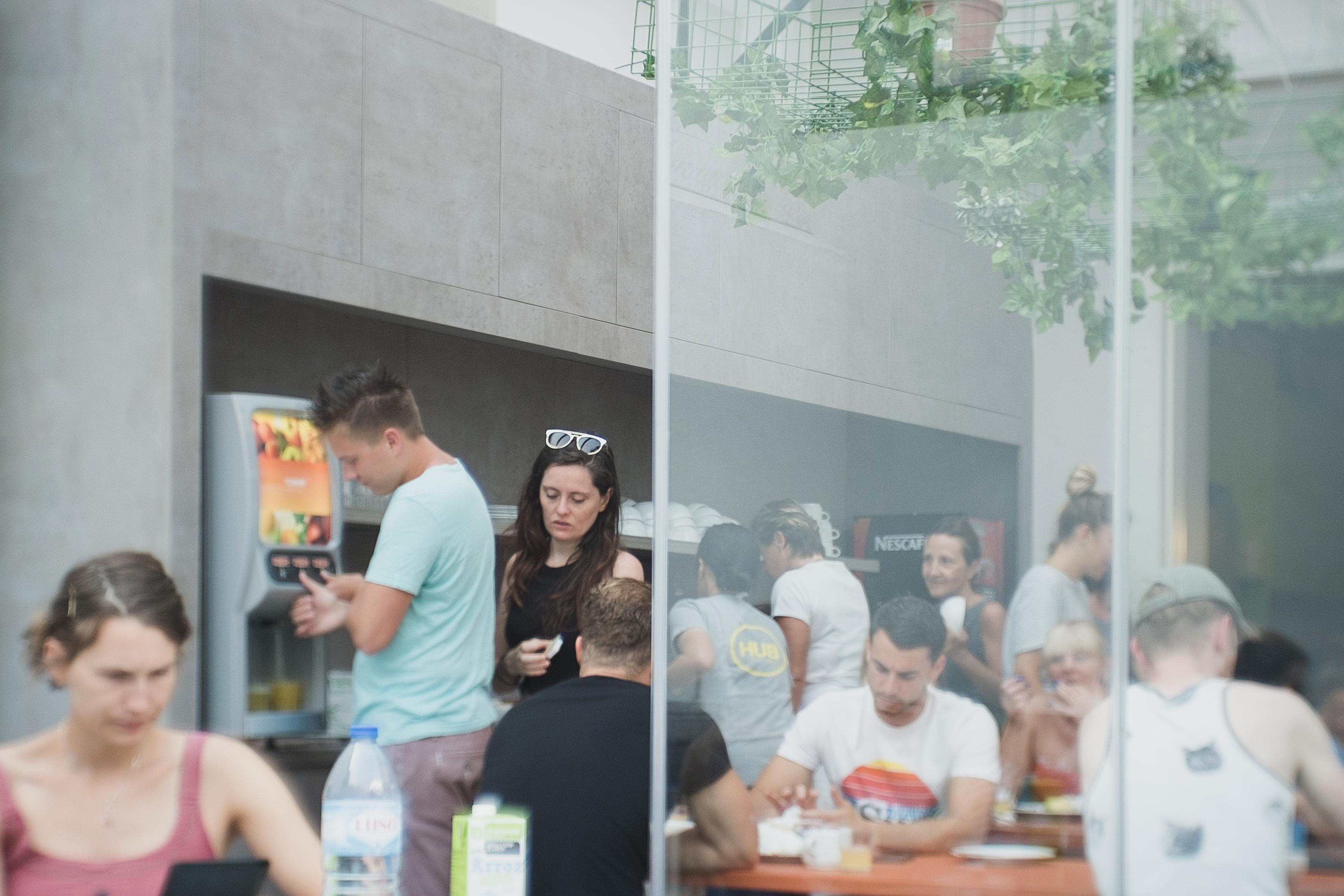Хостел Wot Lisbon Patio Экстерьер фото