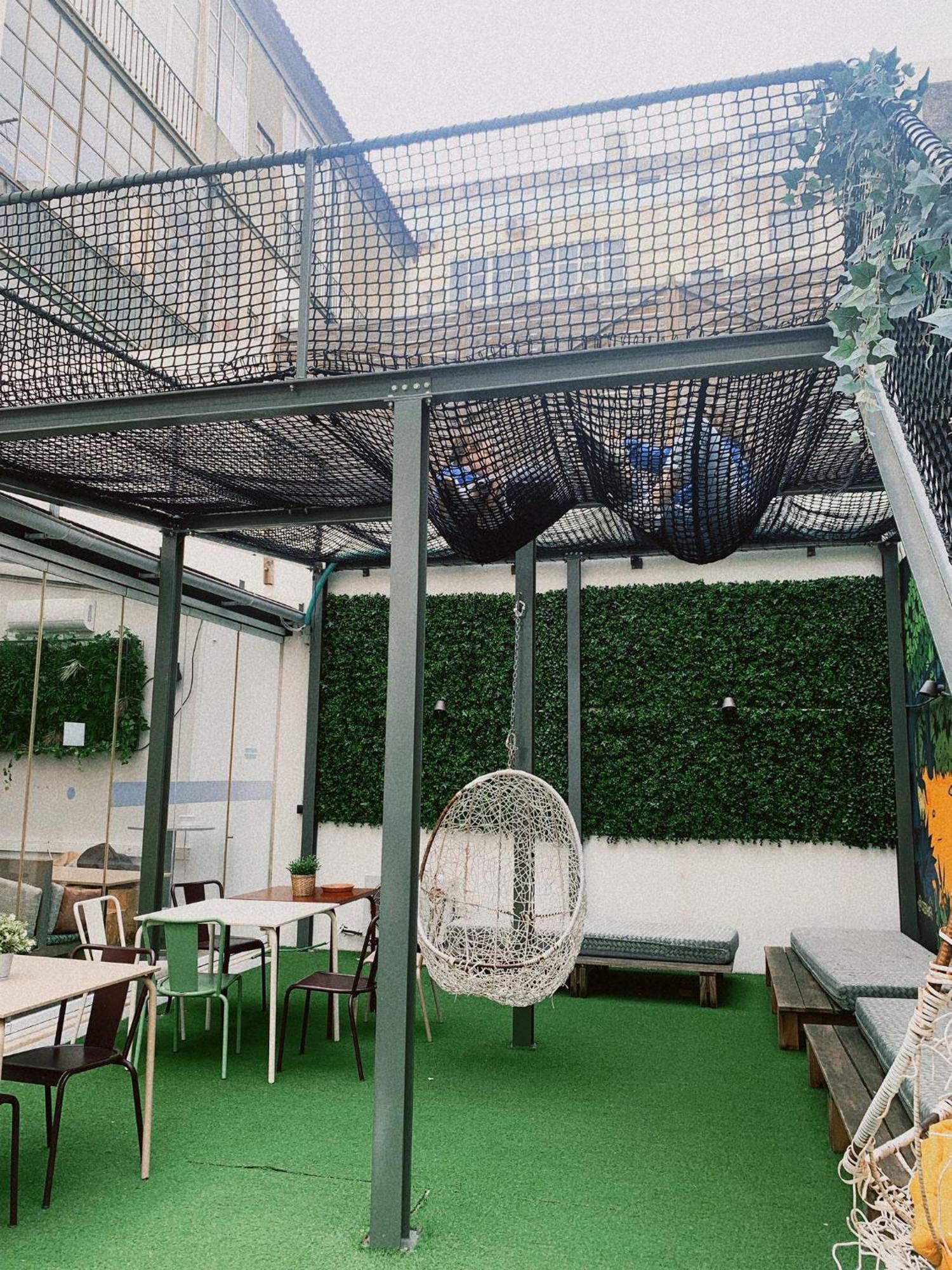 Хостел Wot Lisbon Patio Экстерьер фото