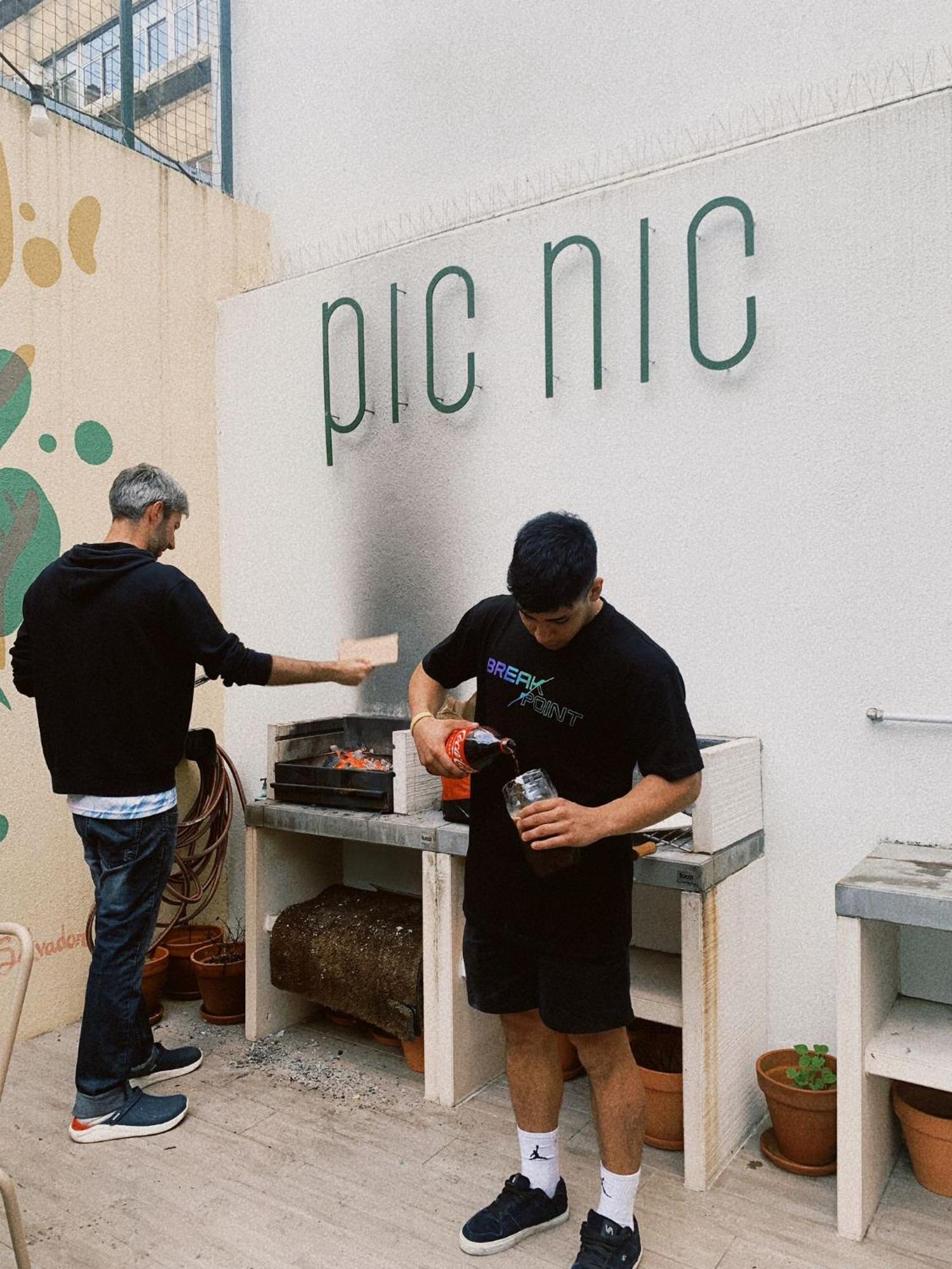 Хостел Wot Lisbon Patio Экстерьер фото