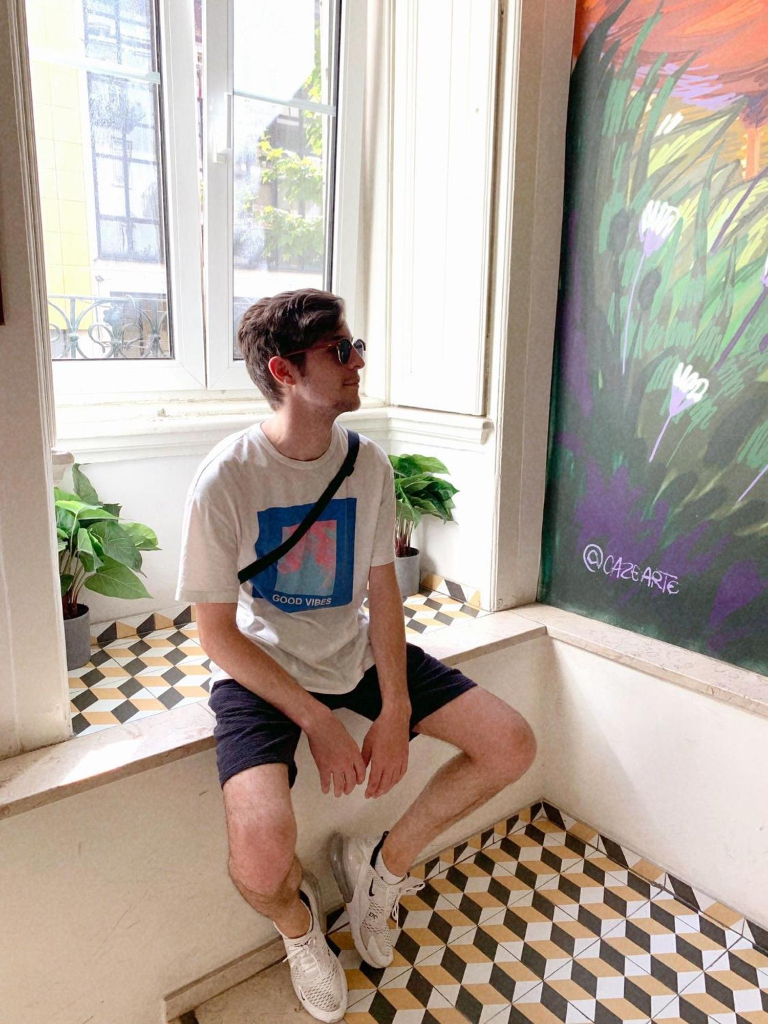 Хостел Wot Lisbon Patio Экстерьер фото